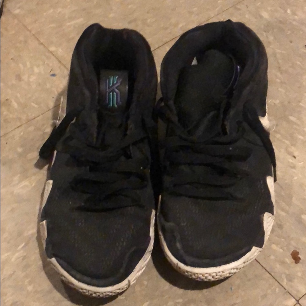 Boys sneakers